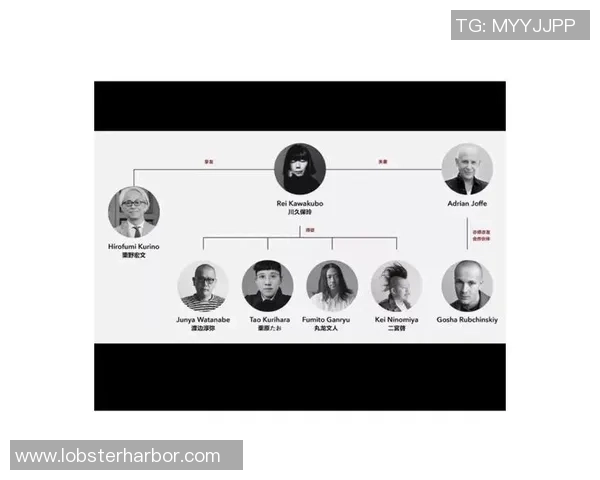 围绕传奇足球运动员成长历程的全面深入解析与其辉煌竞技生涯故事